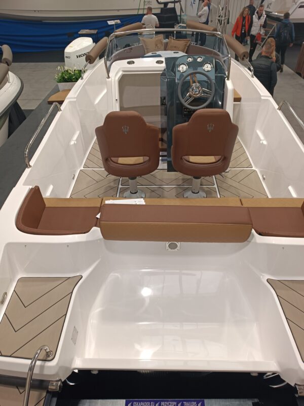 Trident 630 OPEN hajó - Image 4