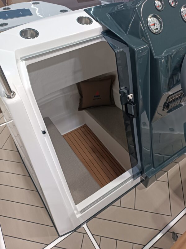 Trident 630 OPEN hajó - Image 8