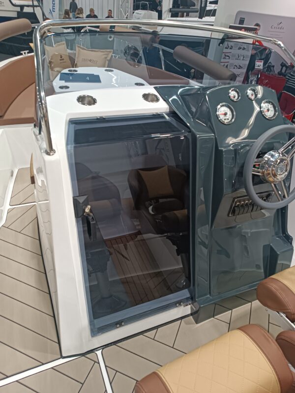 Trident 630 OPEN hajó - Image 7